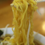 北海道らーめん小林屋 - 黄色い麺