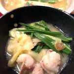 博多もつ処 東屋 - 九州味噌味のもつ鍋