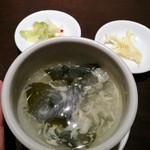 南翔饅頭店 - セットのスープ