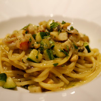 ヴィア・デル・エンメ - pasta~魚介のラグー、ズッキーニ、バジル風味