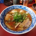 まる徳 - チャーシュー麺