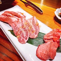 熟成ホルモン・山形牛 炭火焼肉 牛語 - 
