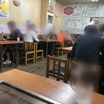 スタミナとん - オープンして30分で満席