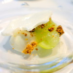 イル プレージョ - ランチコース、ドルチェ シャインマスカットと カルダモン香るパンナコッタ