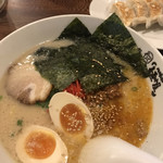 麺小屋 - 醤油とんこつラーメン