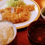 ぽん多本家 - カツレツ、ご飯、赤だし、おしんこ