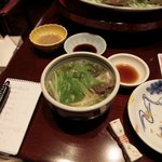 土佐料理 祢保希 - その後は鯨の肉と関西風の薄い出汁が効いたハリハリうどんが運ばれ
      鯨の肉は意外と臭みが無くて美味しく、さっぱりとだしも良く効いていて
      料理の締めとしては非常に良い料理だったなぁと感じます。