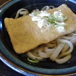 いりこぶ家 - きつねうどん（小・アップ）