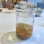 やまぐち - すっぽん出汁のゼリーに雲丹、シャインマスカット、焼き茄子のピューレ