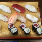 Sushi Sakana Dokoro Ajiro - 寿司ランチ  ９００円（税別）