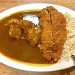 心斎橋MADRAS５ - MADRAS5 SPECIAL M3 チキンカツ+チキン(チキンベース)、玄米小盛