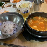 ハヨンジョン・スンドゥブ - ご飯もうまうま！