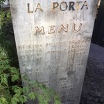 LA PORTA - 入口看板