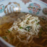 中村製麺所 - 全粒粉（ぜんりふゝん）の"平打（ひらうち）"切麥（きりむぎ）を熱麥（あつむぎ）に　※Cooked by 卍