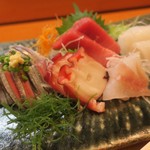 よし寿司 - 秋刀魚も美味しいです