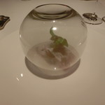 リストランテKubotsu - 五島直送サバのマリネ。杉の木の香。