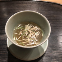 肉割烹 上 - 牛肉とスッポンのコンソメスープ(松茸入り)