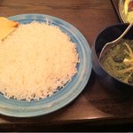 インド料理 ムンバイ - バスマティライスとサグパニール