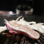 なまらむーちょ - タン