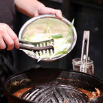 なまらむーちょ - 〆の焼うどんを調理