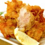 東京月島 まくら木 - 若鶏の唐揚げガーリック風味