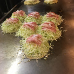 Hiroshima sutairu okonomiyaki kujira - 