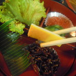 お食事処 たかはし - 二重弁当（おかず１６品目）