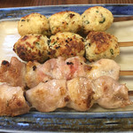志婦や - 肉串（塩）とつくね（塩）