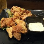 さくらんぼ鶏モモ唐揚げ  780円