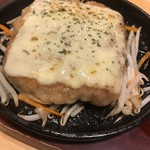 炭火の鶏屋 周蔵 - チーズつくね。