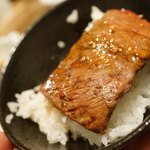 本気焼肉 肉とめし 肉寿司 - 