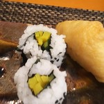 玄海鮨 - いなりとお新香巻  ん？・・・これ何？