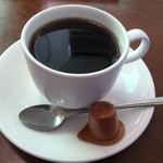 茶茶 - レギュラーモーニング
            ホットコーヒー