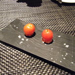 レストラン バカール - ミニトマトのアミューズ