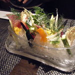 レストラン バカール - 日本各地から取り寄せた有機野菜とズワイガニとカニミソのバーニャカウダ