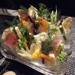 レストラン バカール - 日本各地から取り寄せた有機野菜とズワイガニとカニミソのバーニャカウダ