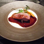 レストラン バカール - ビュルゴー家シャラン鴨　胸肉のロースト　豪マンジマップ産黒トリュフのソース
