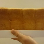 セントル ザ・ベーカリー - 角食パン￥800