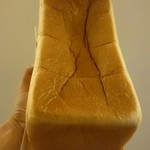 セントル ザ・ベーカリー - 角食パン￥800