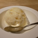 焼肉 きっず - 『柚子シャーベット』￥400円　　　　　　　　　　　　　　柚子の果肉が入っており焼肉の後にさっぱりした時はとてもおすすめです。