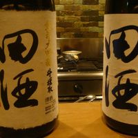 霞町三◯一ノ一 - 田酒の品揃えはすごい！