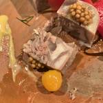 アンティーカ トラットリーア フォルトゥーナ グランデ - エゾヒグマの内臓テリーヌ・ほおずき