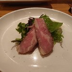 Le Comptoir de シャンパン食堂 - 突き出しのローストビーフ