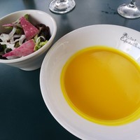 ビストロ・カフェ・ド・パリ - サラダとスープ