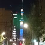 中華そば 満鶏軒 - 並んでいると、遠くに、スカイツリーが見えます。　2018.11