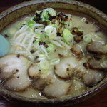 Sakurajima Kagoshima Ramen - 鹿児島ラーメン(＋大盛105円)、685円