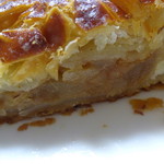 エシレ・メゾン デュ ブール - ショソン・ポム断面