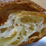 エシレ・メゾン デュ ブール - クロワッサン断面