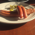 丘の上のビアレストラン - 