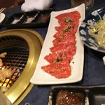 焼肉伝説 肉衛門 - 